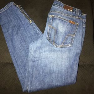 Fossil Capri skinny jeans.